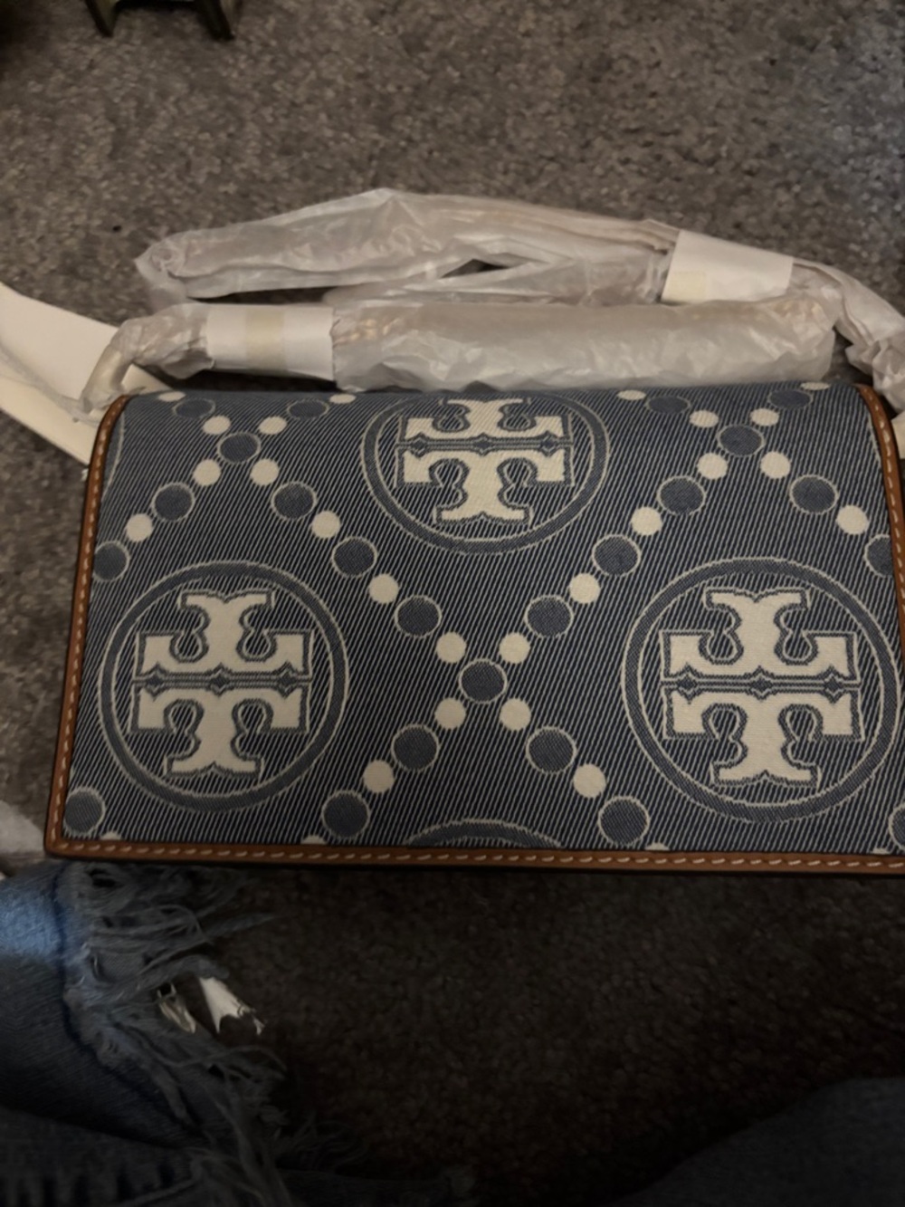 Tory Burch Blue Denim Logo Shoulder Bag with Brown Trim - Picture 4 of 8